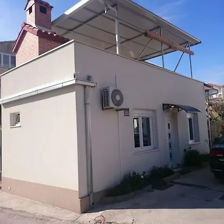 Apartment Tihi Val *