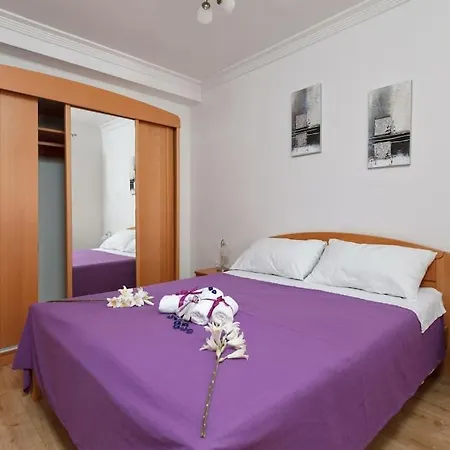 Apartment Tihi Val *