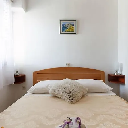 Tihi Val Apartment *