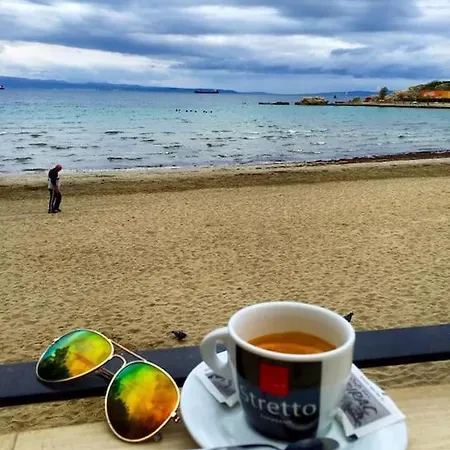Apartment Tihi Val Split