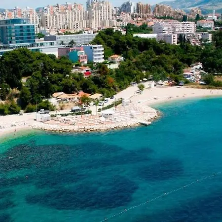 Tihi Val * Split